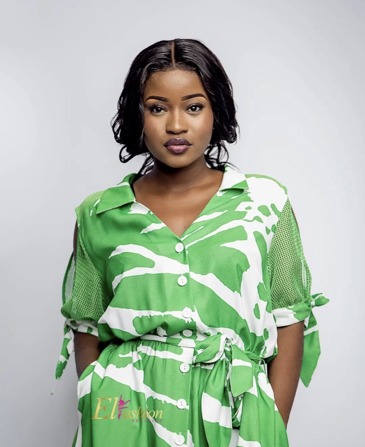 Reste 1 pièce T 42 Bienvenue les Quenn’s